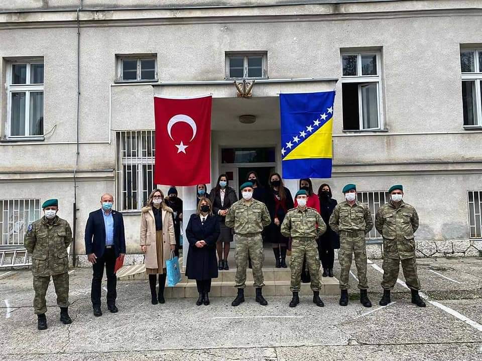 Otvoren kabinet za strane jezike